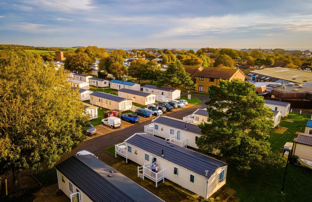 shutterstock 2263939959 (3) (1)