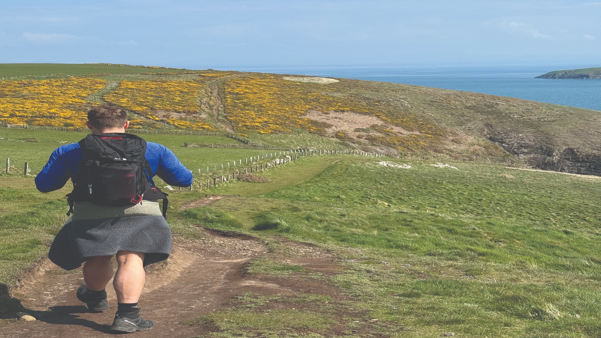 hiking in abersoch cmyk (1)